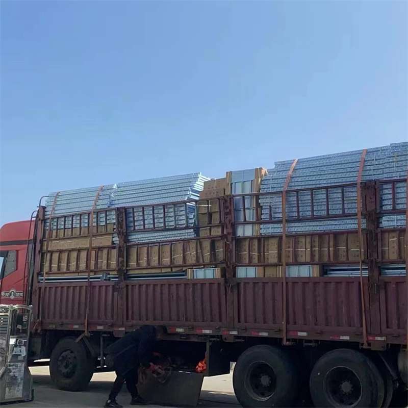 辽宁丹东东港到新疆阿勒泰富蕴县物流公司，一站式服务